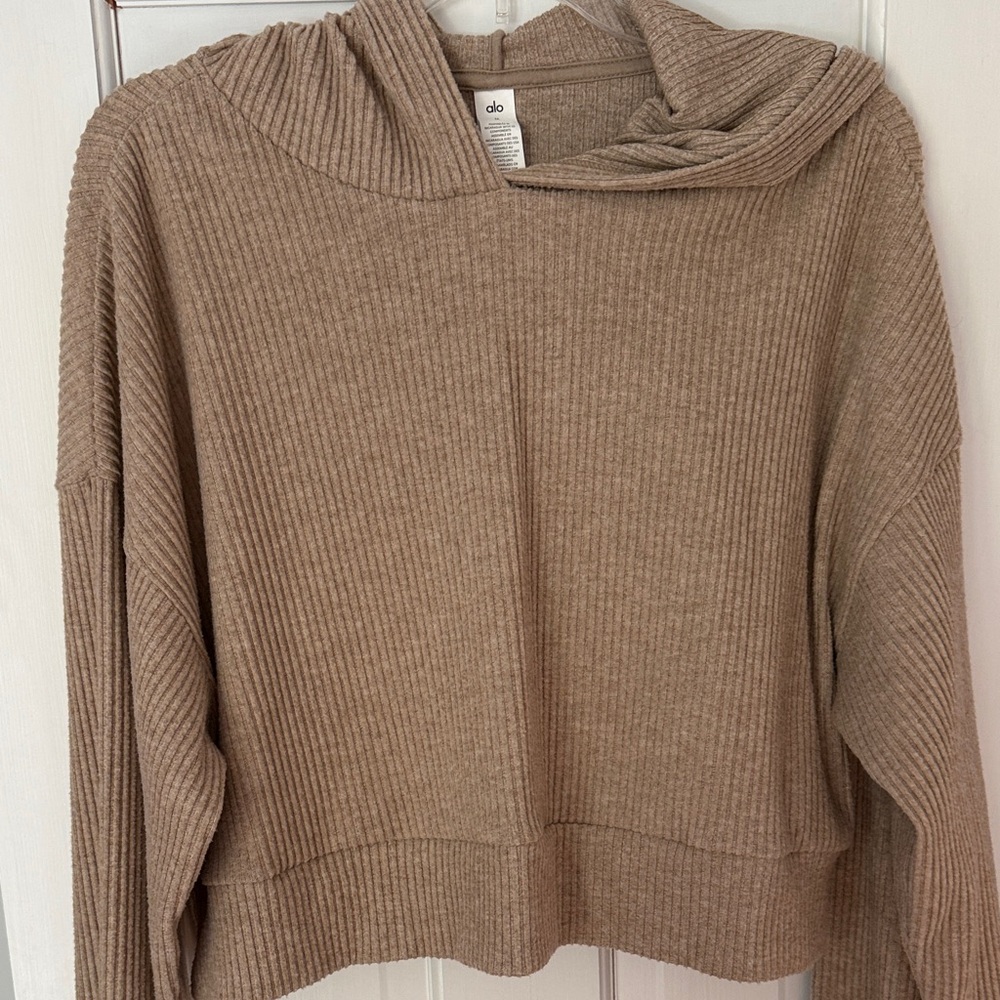 ALO muse hoodie, size M, worn once, gravel heather